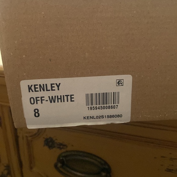 Ivory Steve Madden Kenley Heels - Picture 5 of 6